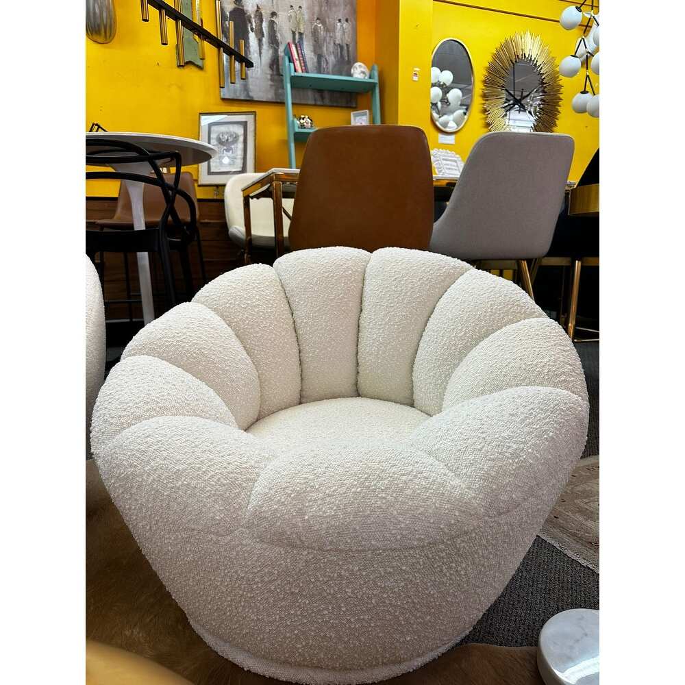 Bibi Lounge Chair (Boucle Fabric)