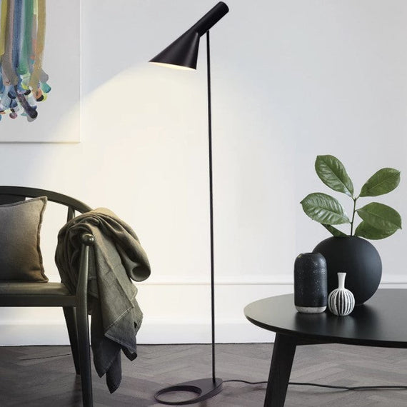 Arne Modern Roman Floor Lamp