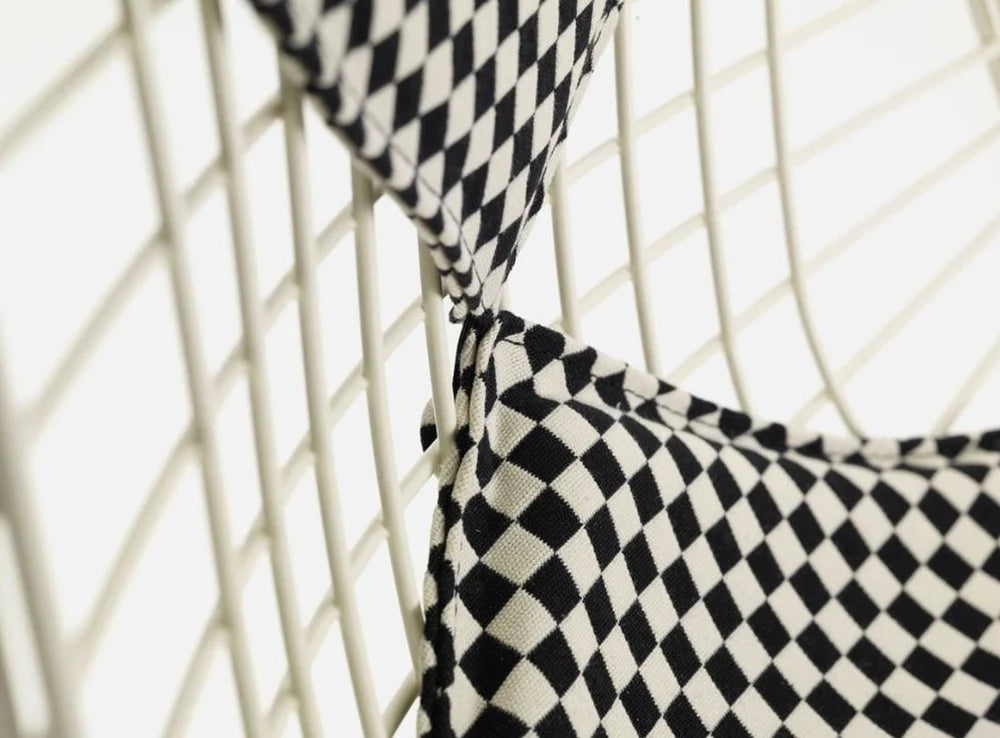 Mesh Eiffel Chair in Black