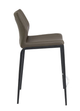 ModernCurve Stool