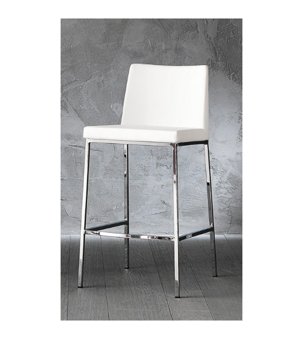 Aelta Stool (26")