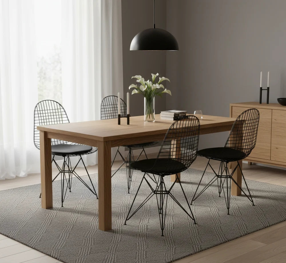 Mesh Eiffel Chair in Black