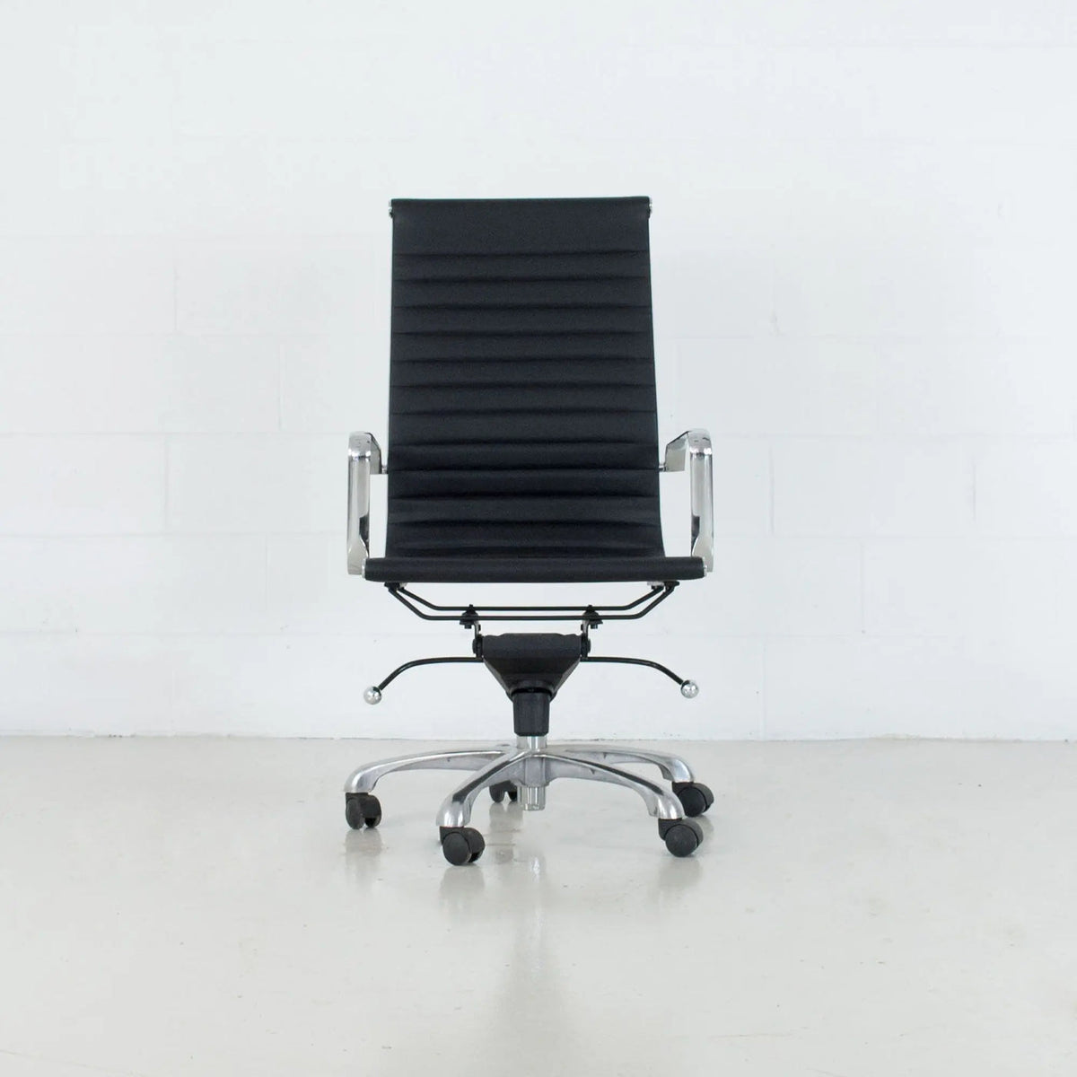 Eames executive Office Chair (High Back)