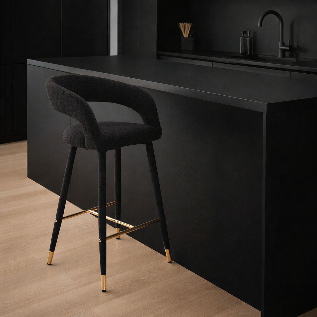 Darius Stool
