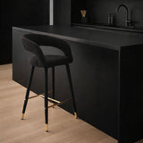 Darius Stool