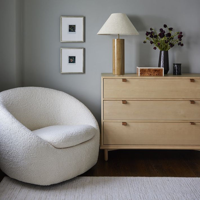 Nina Lounge Chair (Boucle Fabric)