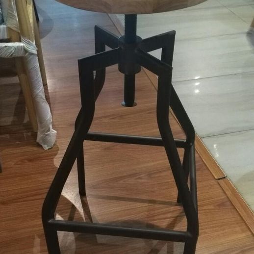 Meck Adjustable Stool (Base Only)