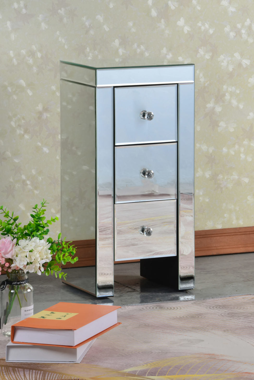 Tia Nightstand Small